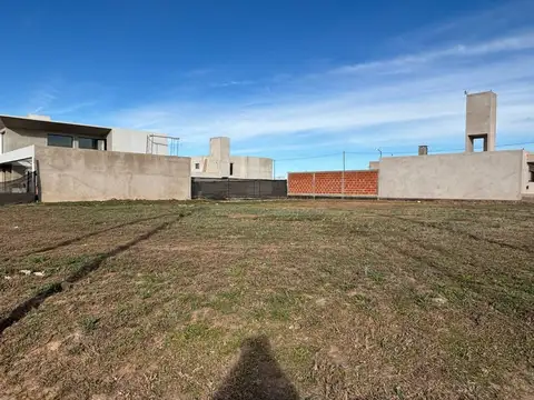 Terreno en Venta en Campos De Manantiales, USD 46.000