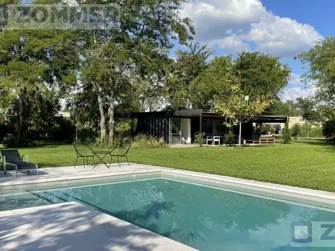 Casa EN VENTA O CONTRATO A UN AÑO - Chacras del ocho - PILETA Y PARRILLA