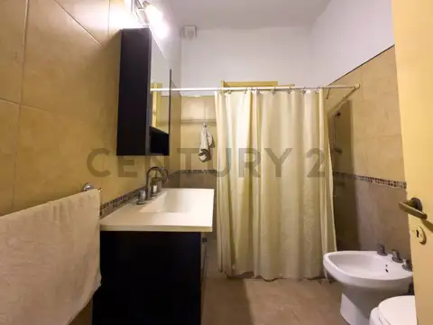Casa en venta en Berazategui Lote comercial – Ranelagh