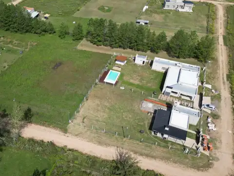 VENTA DE LOTE DE 2011 M2 EN MERCEDES B