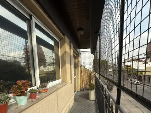 Depto Tipo Casa en Venta en Mataderos, USD 148.000
