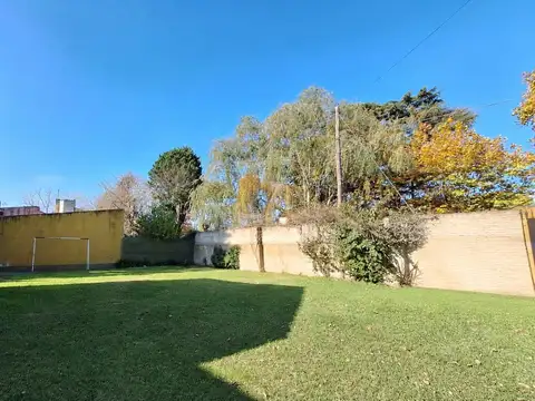 Terreno en Venta 11  mts Fondo