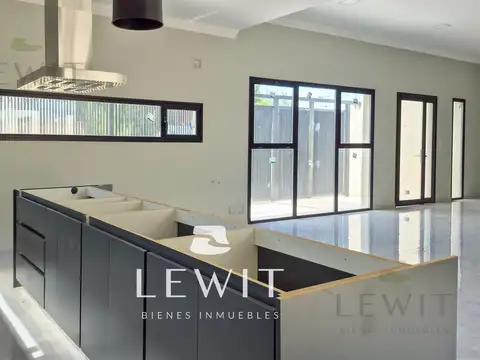 Casa en Venta en Neuquen, USD 400.000