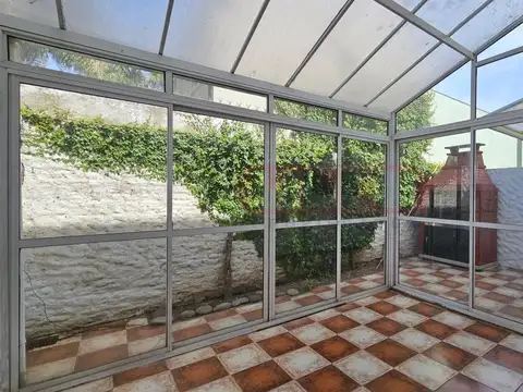 Depto Tipo Casa en Venta con 1 cocheras