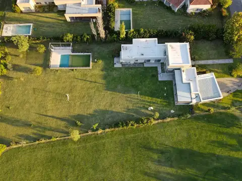 Casa en Alquiler en Fisherton, USD 1.800