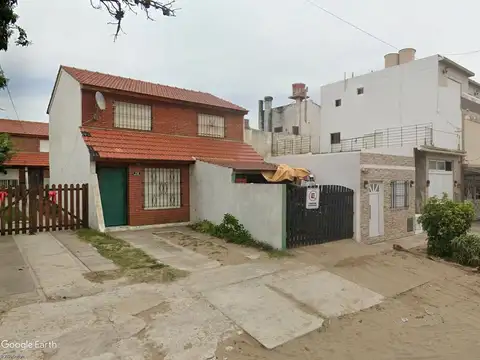 34 e/ 1 y Avenida Costanera