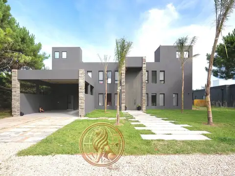Venta Casa La Herradura Pinamar 7 ambientes oportunidad