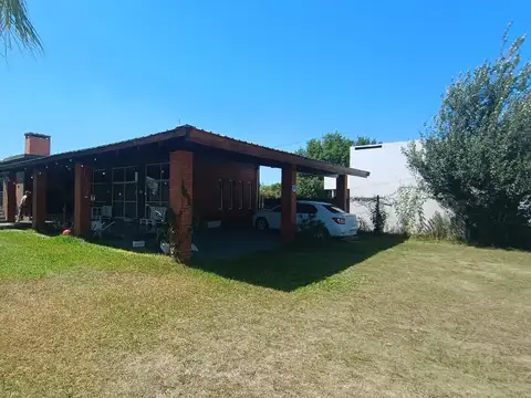 Casa en Venta con 1 cochera