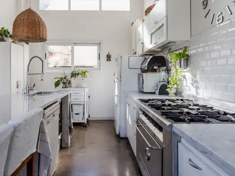 Depto Tipo Casa en Venta 75 años