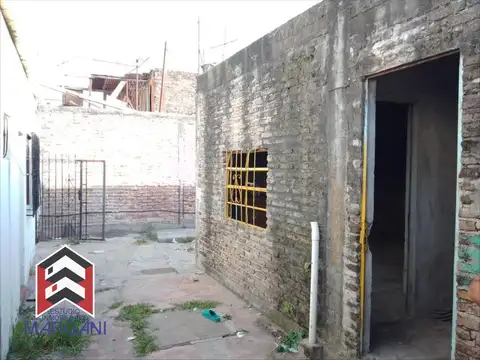 Casa 4 ambientes con 1 baño