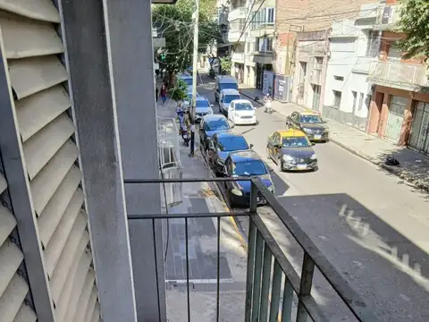 Presidente Roca 1300, Piso 1