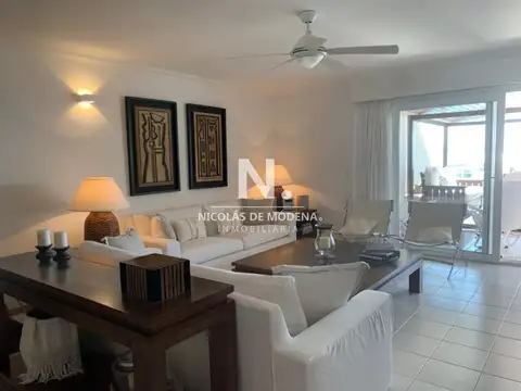 Departamento 5 ambientes con 4 baños