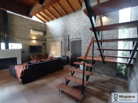 Hermosa casa en venta sobre la calle Sabogal, Del Viso, Pilar. CON PLANOS, Apta Crédito bancario!