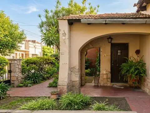 Chacabuco 900