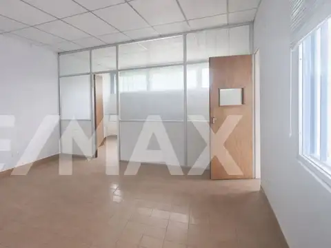 ALQUILER GALPON + OFICINAS - CIPOLLETTI