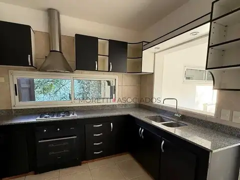 Casa en Alquiler al Este
