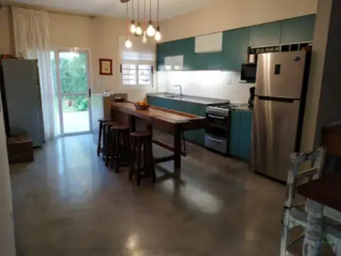 Depto Tipo Casa 3 ambientes con 2 baños
