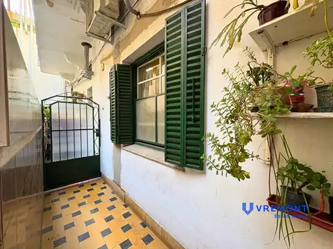Av. RIvadavia al 1900 | Congreso | Departamento 2 ambientes, luminoso! | Venta