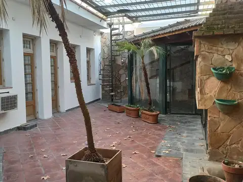 CASA PARA ALQUILER COMERCIAL PATIO PICHINCHA ROSARIO