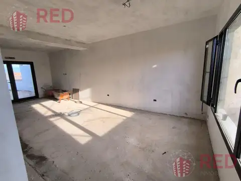 Depto Tipo Casa 3 ambientes con 2 baños