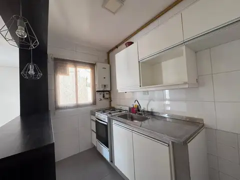 Depto 2 ambientes en alquiler Triunvirato 3700