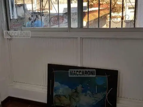 Depto Tipo Casa 5 ambientes con 2 baños