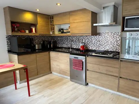CASA EN LOTE PROPIO - POSIBILIDAD MENOR VALOR