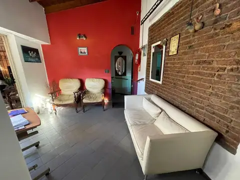 Sarmiento 300
