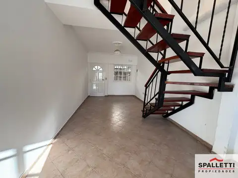 Depto Tipo Casa en Venta de 3 ambientes