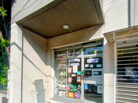 Local en Alquiler en Villa Dominico, $ 450.000