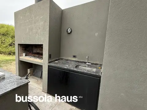 Casa en Alquiler al Este