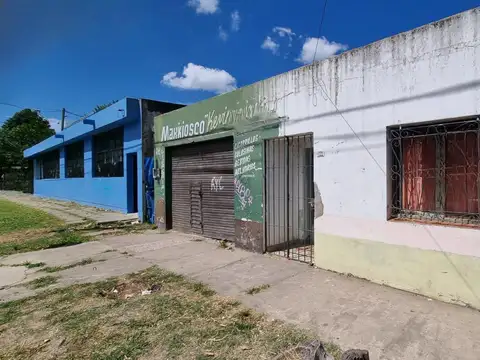 Arteaga entre San Martin y Sarmiento al 700