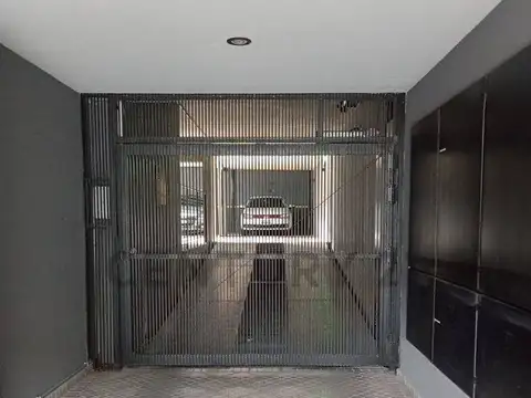 Vendo cochera a estrenar en PB