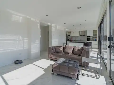 Venta departamento 4 ambientes con quincho privado