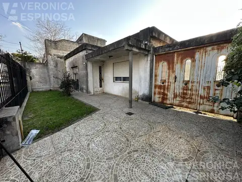 Casa 3 ambientes con 1 baño