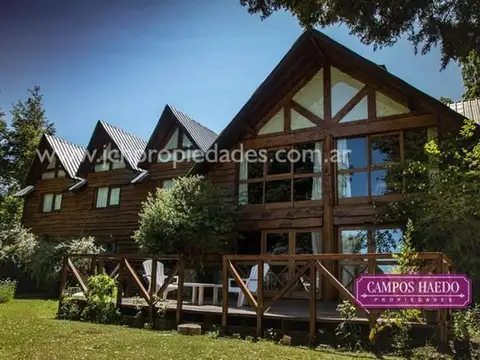 HOSTERIA EN BARRIO TRES CERROS - VILLA LA ANGOSTURA