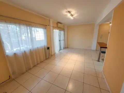 Departamento en Alquiler en Villa Devoto, $ 650.000