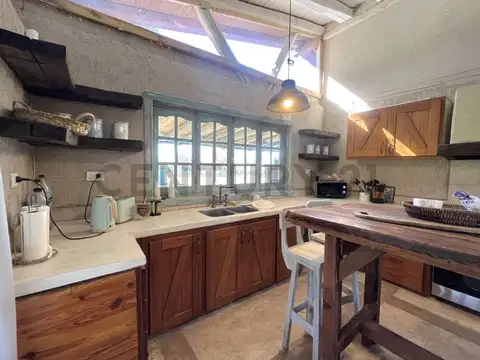 Casa 5 ambientes con 2 baños