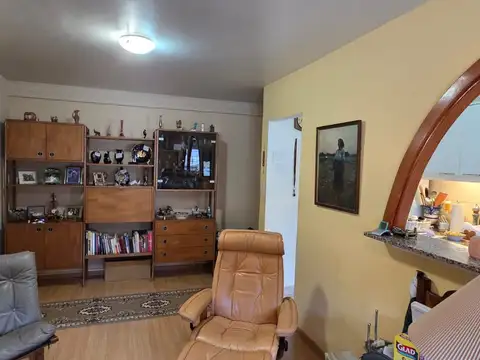 Venta Amplio Departamento Céntrico