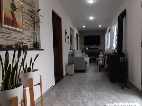 PH EN VENTA EN M. CHINGOLO, LANÚS E. EXCEL. ESTADO