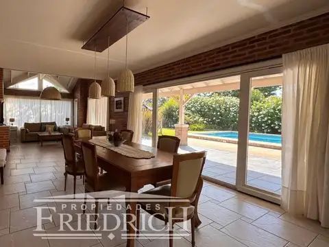 Casa en venta Country Club Banco Provincia