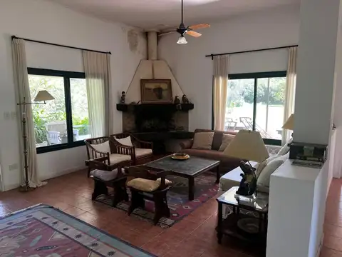 CHACRA EN VENTA PUERTO PANAL ZARATE C/ 2 CASAS