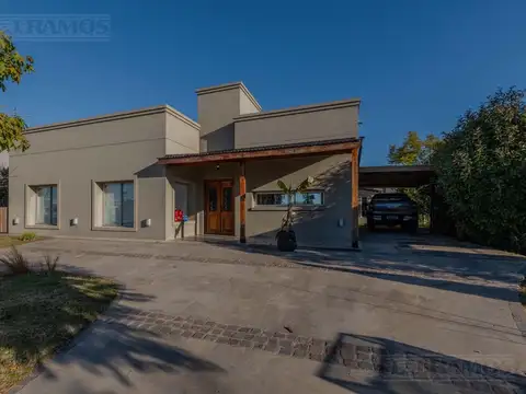 Casa en Venta en El Cantón - Barrio Puerto, USD 329.000