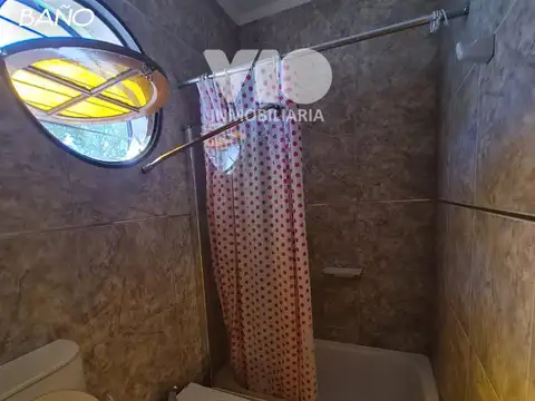 Casa 5 ambientes con 2 baños