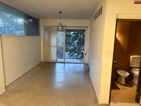 DEPTO VENTA TIGRE OPORTUNIDAD 3 AMB. ESCALERA 1°-