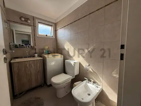 VENTA DEPARTAMENTO 2 AMBIENTES CON BALCON EN LANÚS