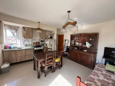 VENTA DEPARTAMENTO 2 AMBIENTES CON BALCON EN LANÚS
