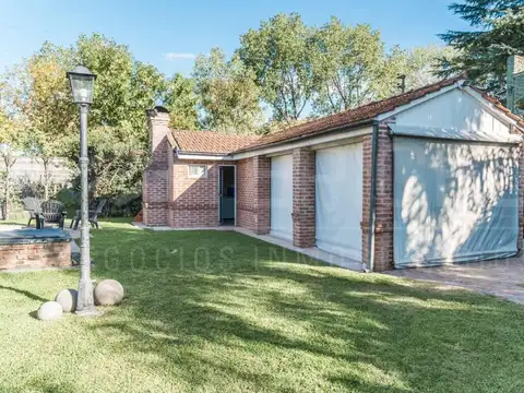 Casa en Venta con 1 cochera