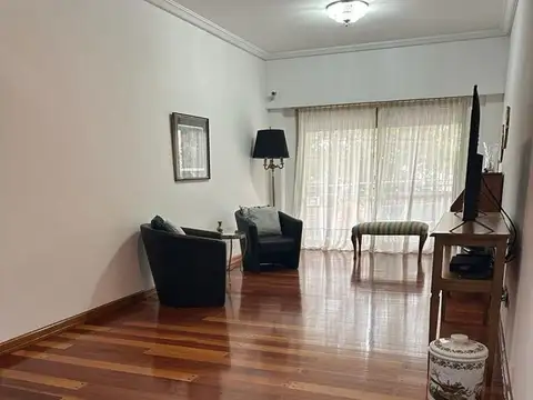 Alem 388 , Piso 1