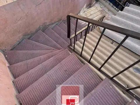 Departamento 6 ambientes con 2 baños